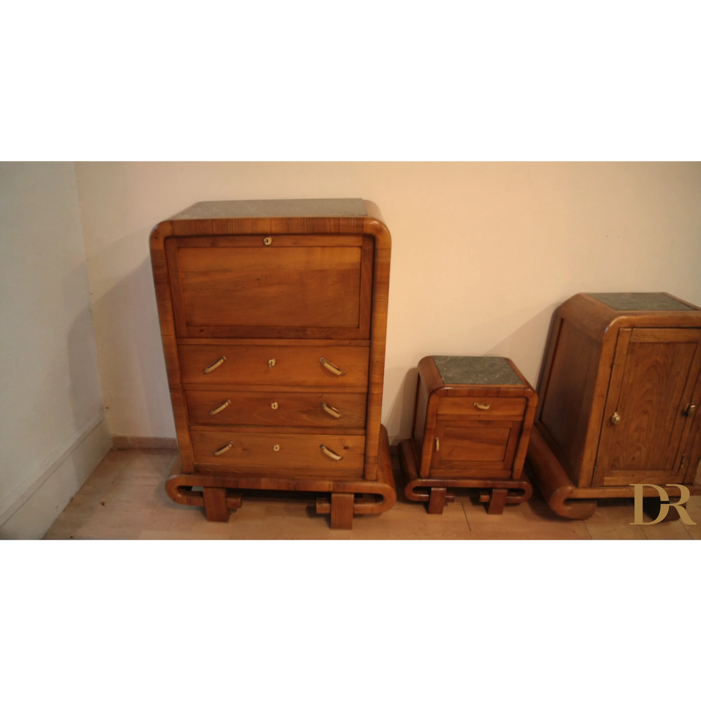 Camera da letto in noce Art Decò anni 50, antiquariato modernariato vintage Italia