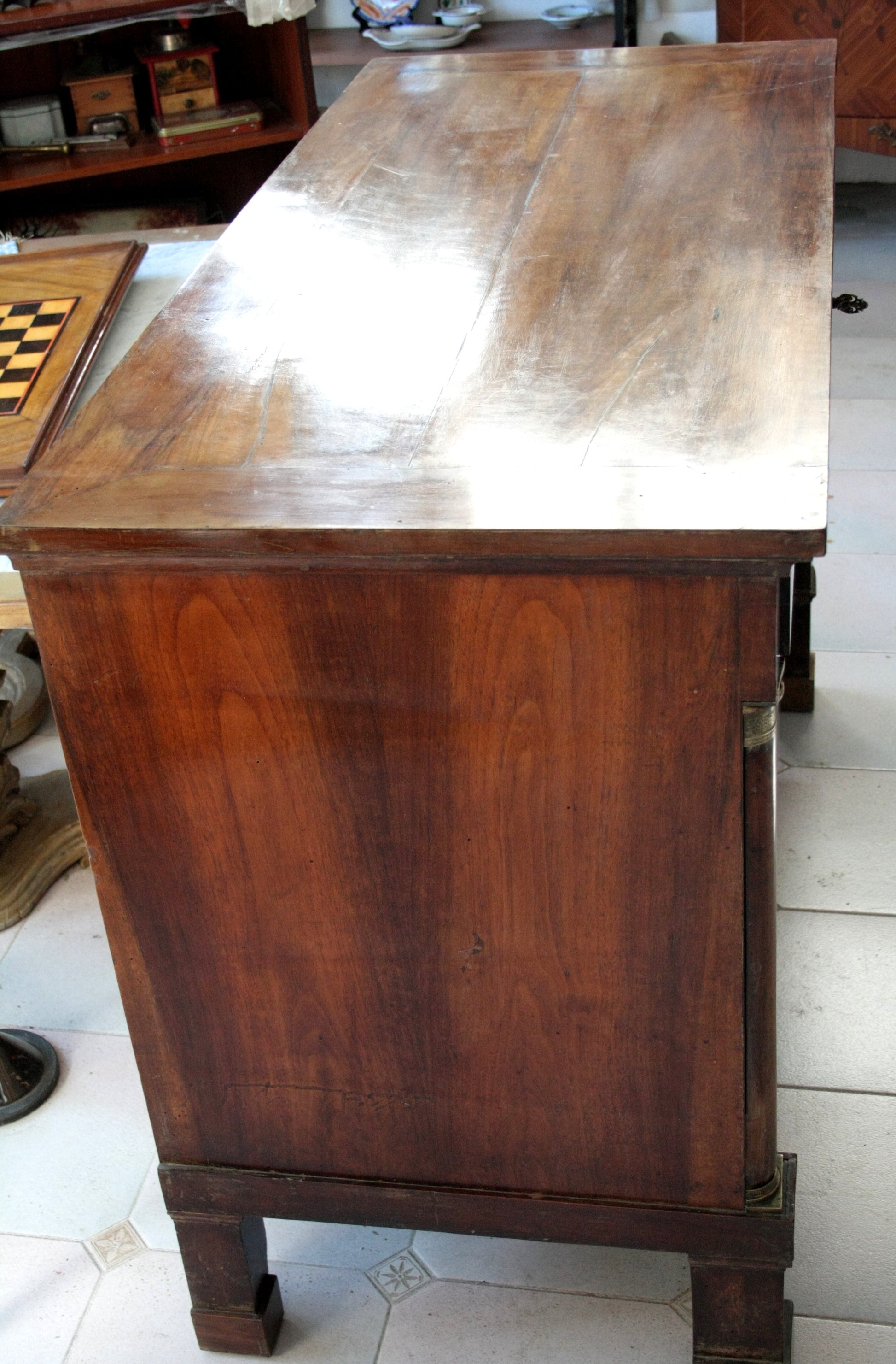 Comò impero napoletano vintage in legno scuro, perfetto per la casa e il design