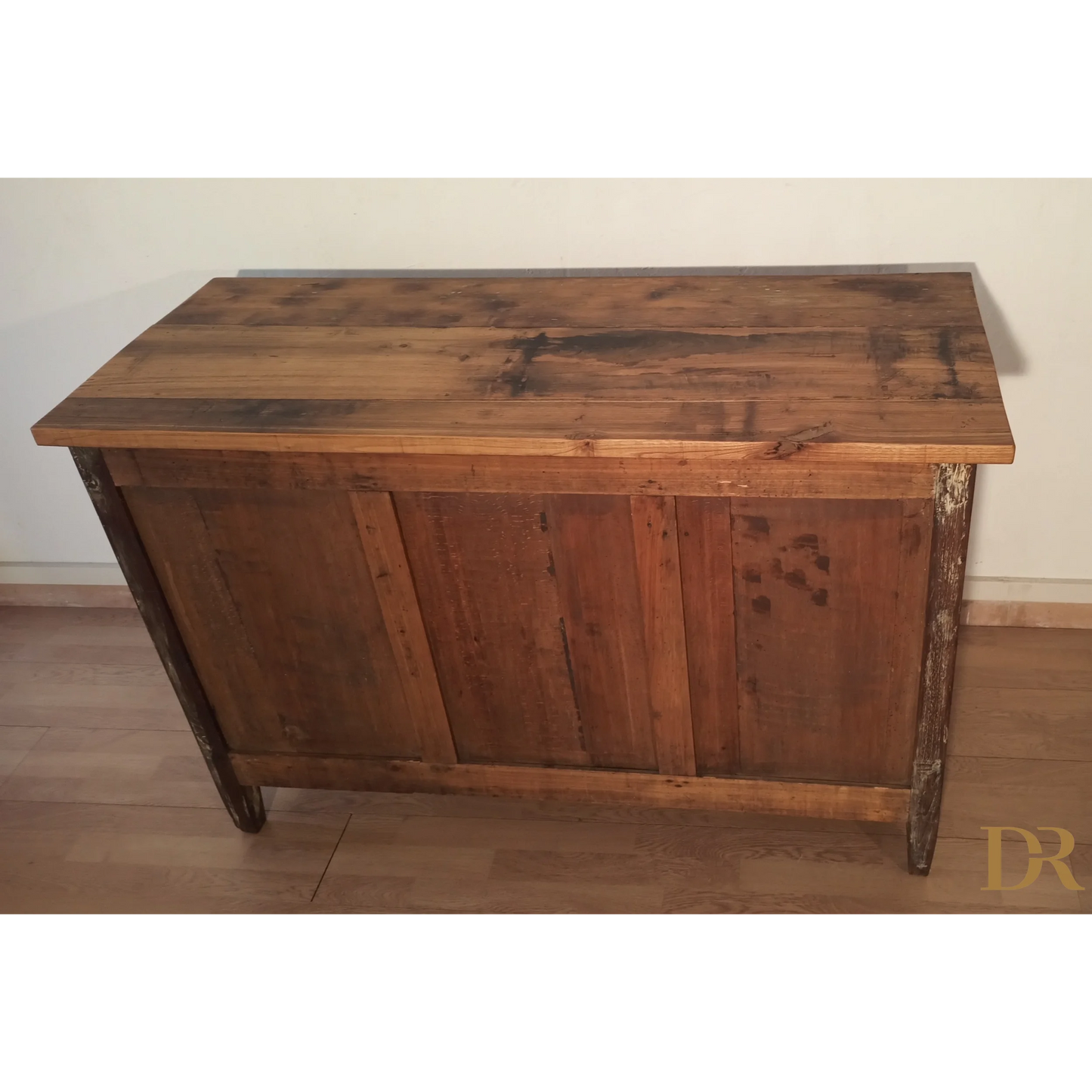 Credenza bassa in pino rustica con coperchio a cerniera, Sud Italia, XIX secolo