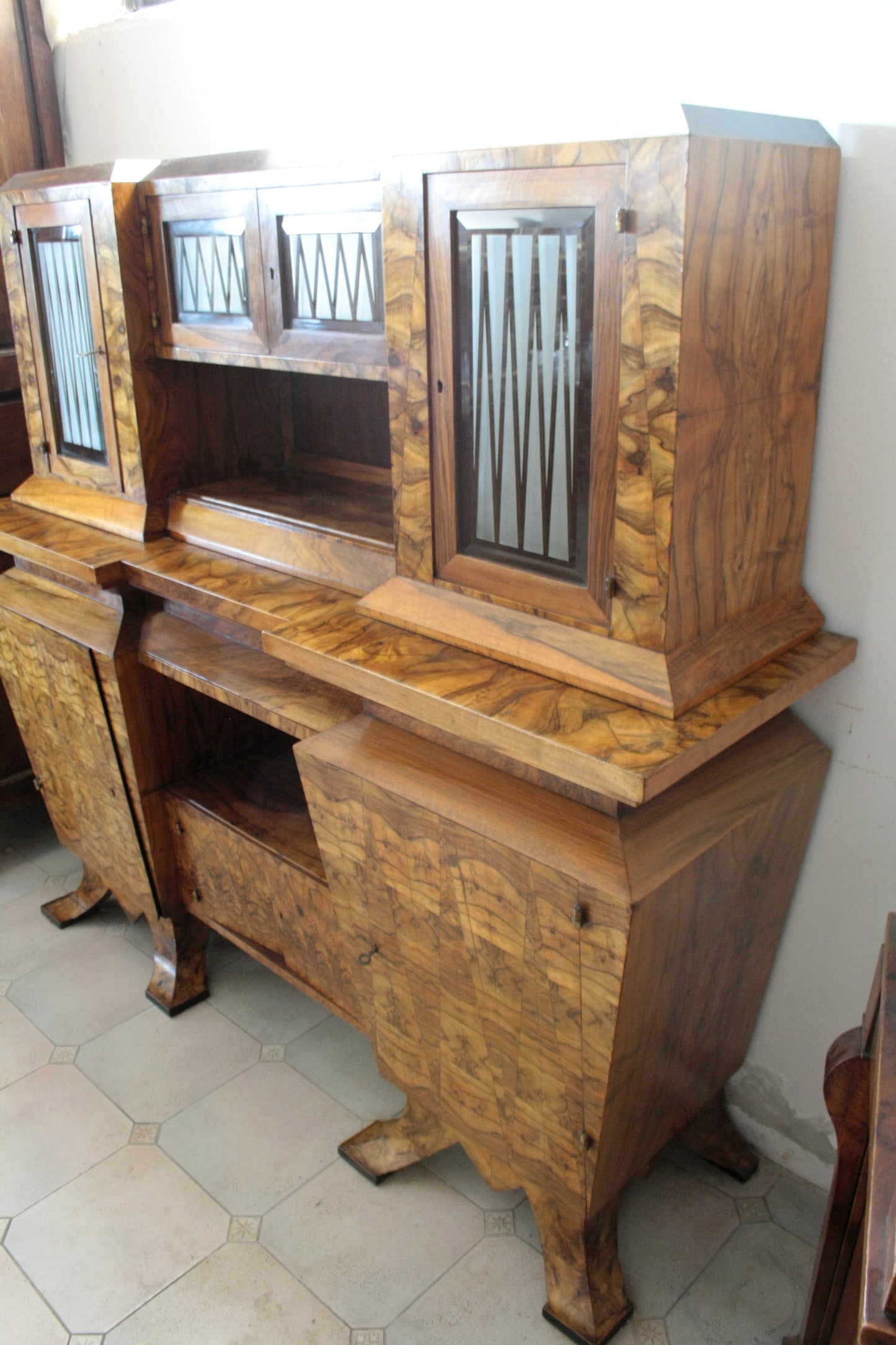 Credenza due corpi Art Decò in legno, dimensioni corpo, realizzata per il ministro Bottai