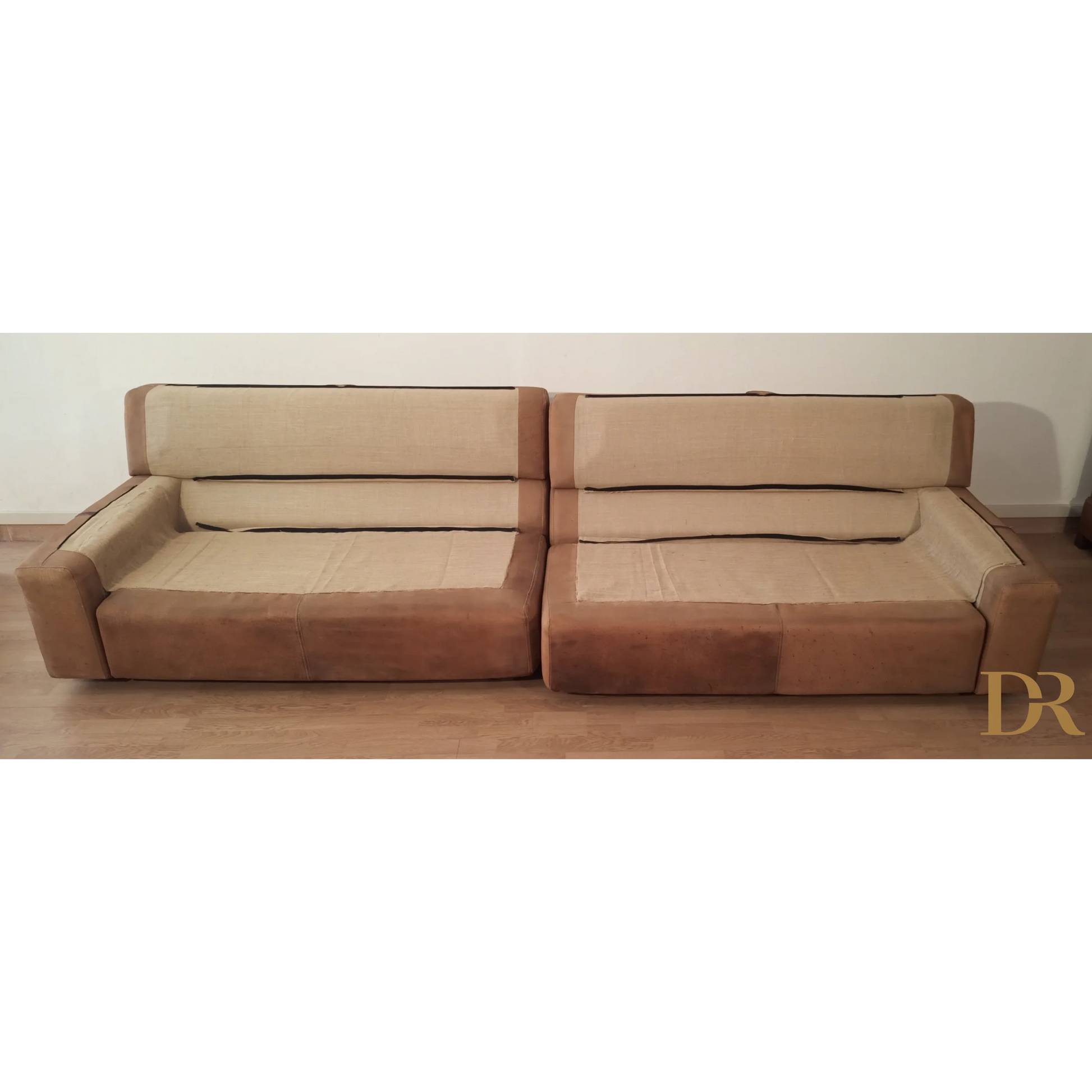Divano Bogo in pelle e pelle scamosciata, vintage con cuscini beige e base in pelle marrone