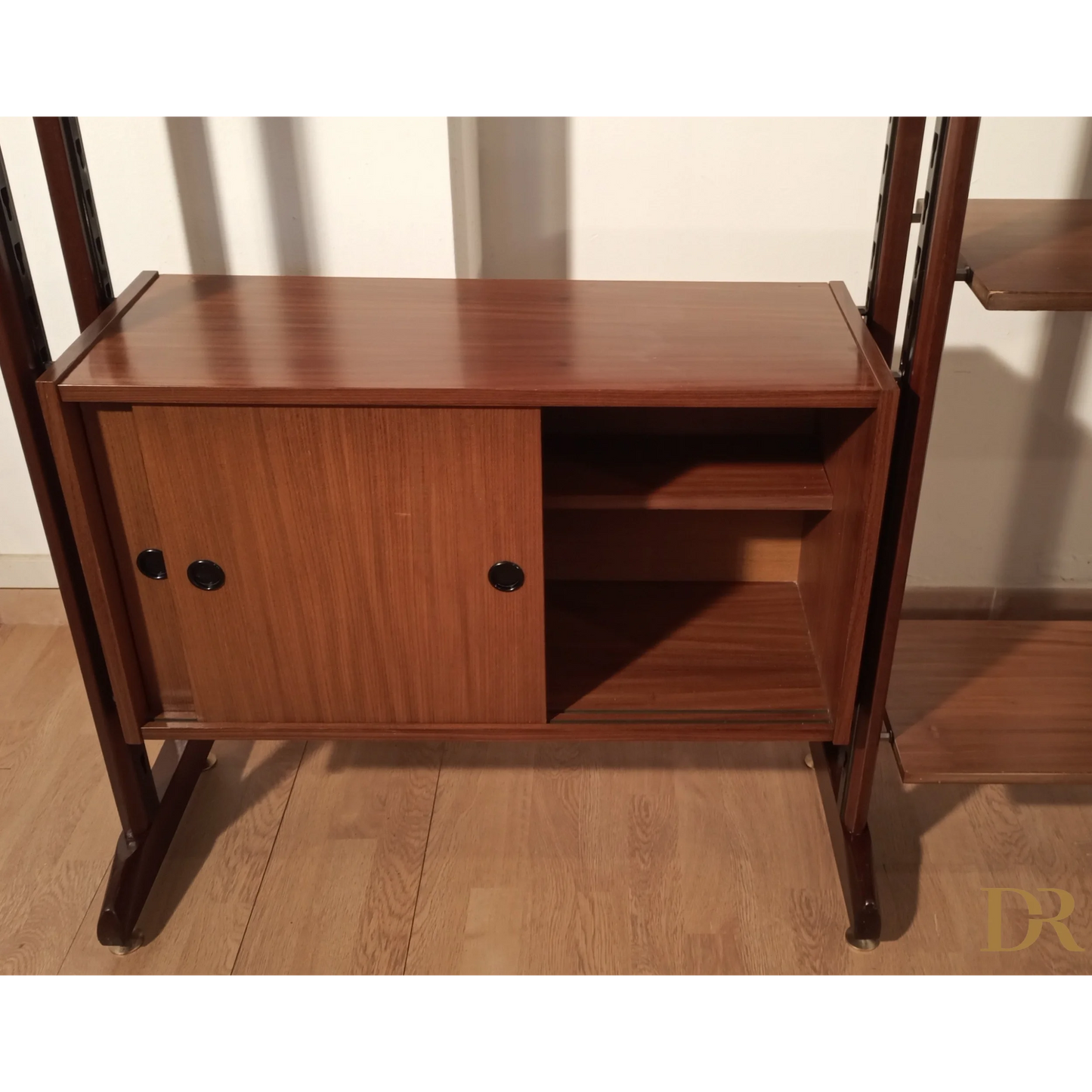 Mid-century modern cabinet con porte scorrevoli, originale libreria modulare in teak