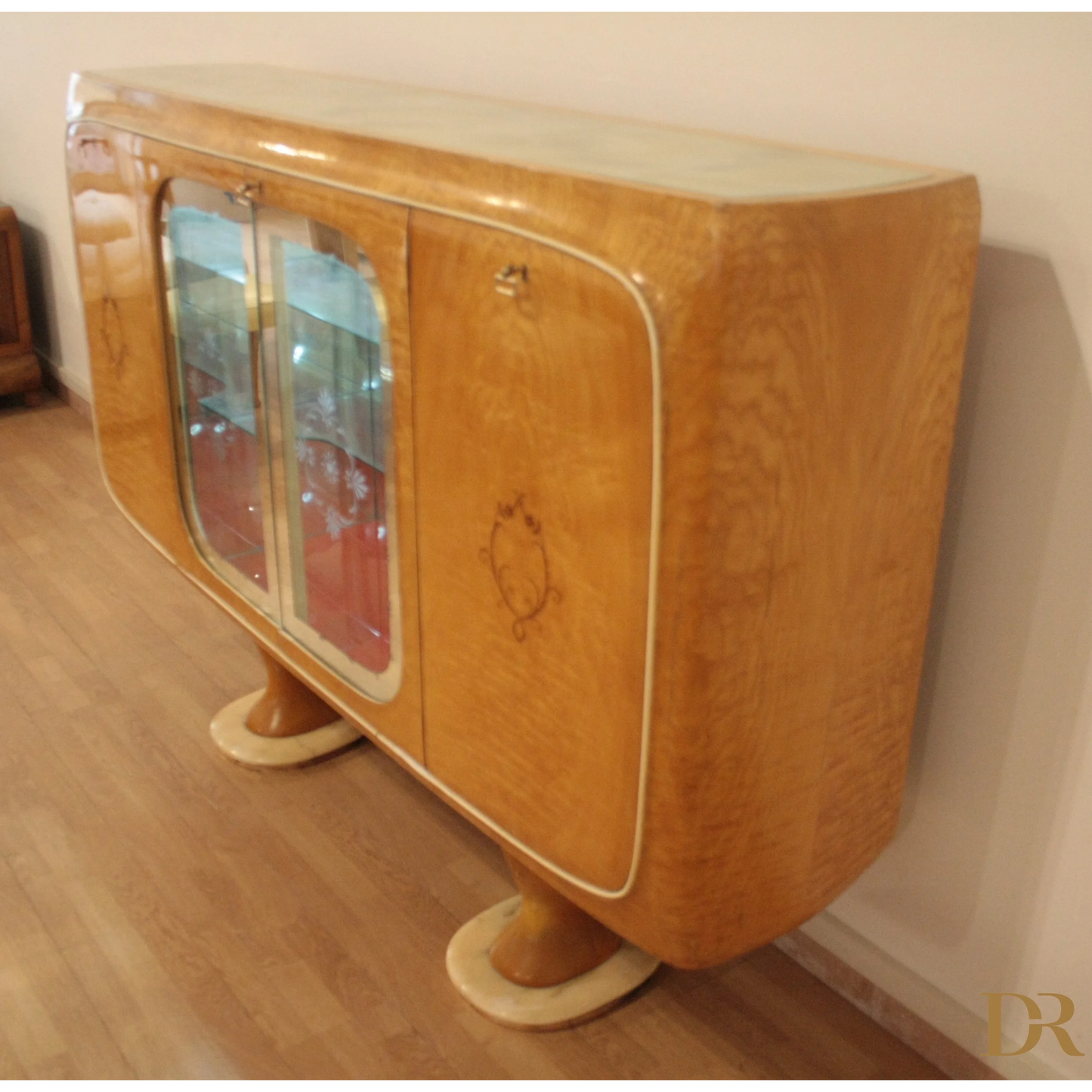 Mobile bar credenza Vittorio Dassi con porta in vetro stile Art Deco degli anni ’50