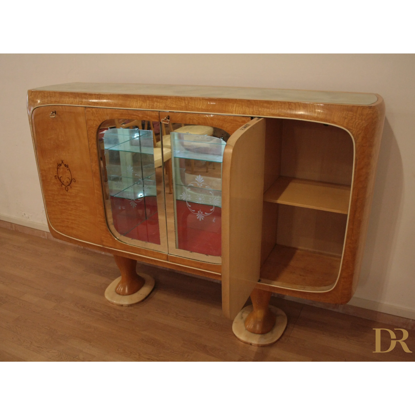 Mobile bar credenza in stile Art Deco con porte in vetro di Vittorio Dassi anni ’50
