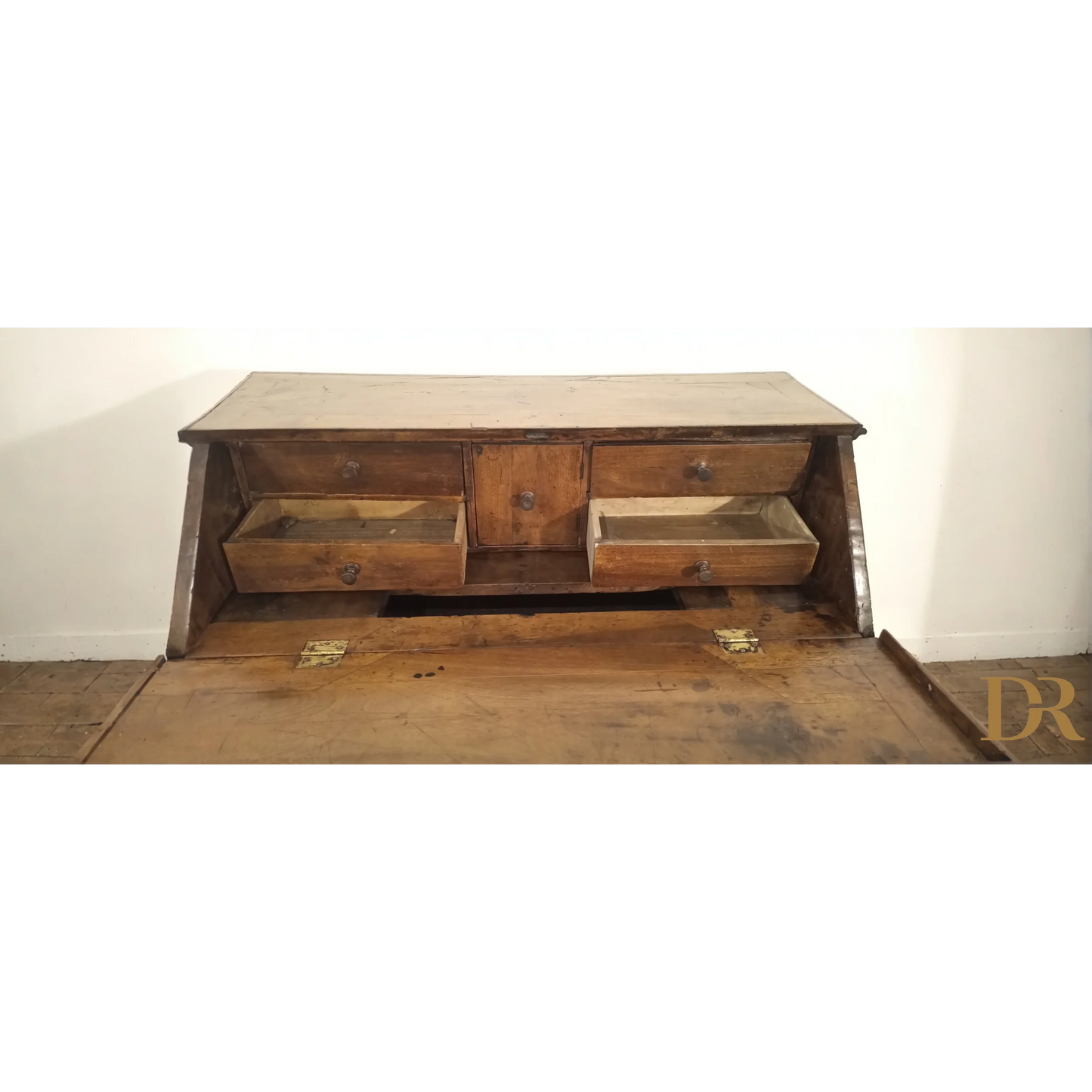Scrivania a ribalta XVIII secolo con cassetti e scomparti aperti in legno