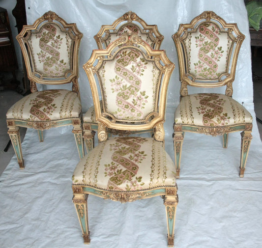 Set of 4 Napoleon III chairs upholstered in Napoleon III style, second half of the 19th century, with ornate fabric