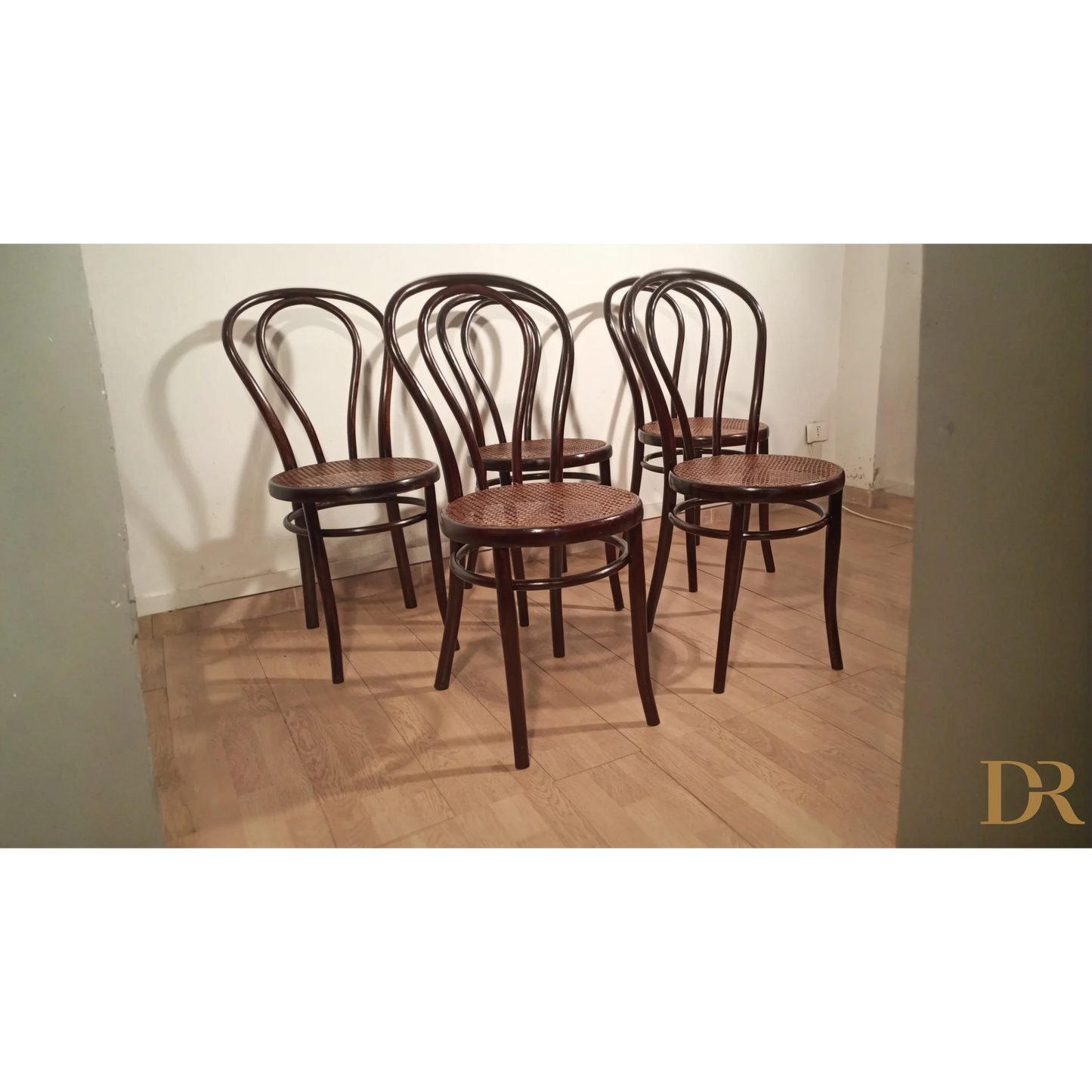 Set di sedie in stile Thonet Drava con sedili in canna e schienali curvi