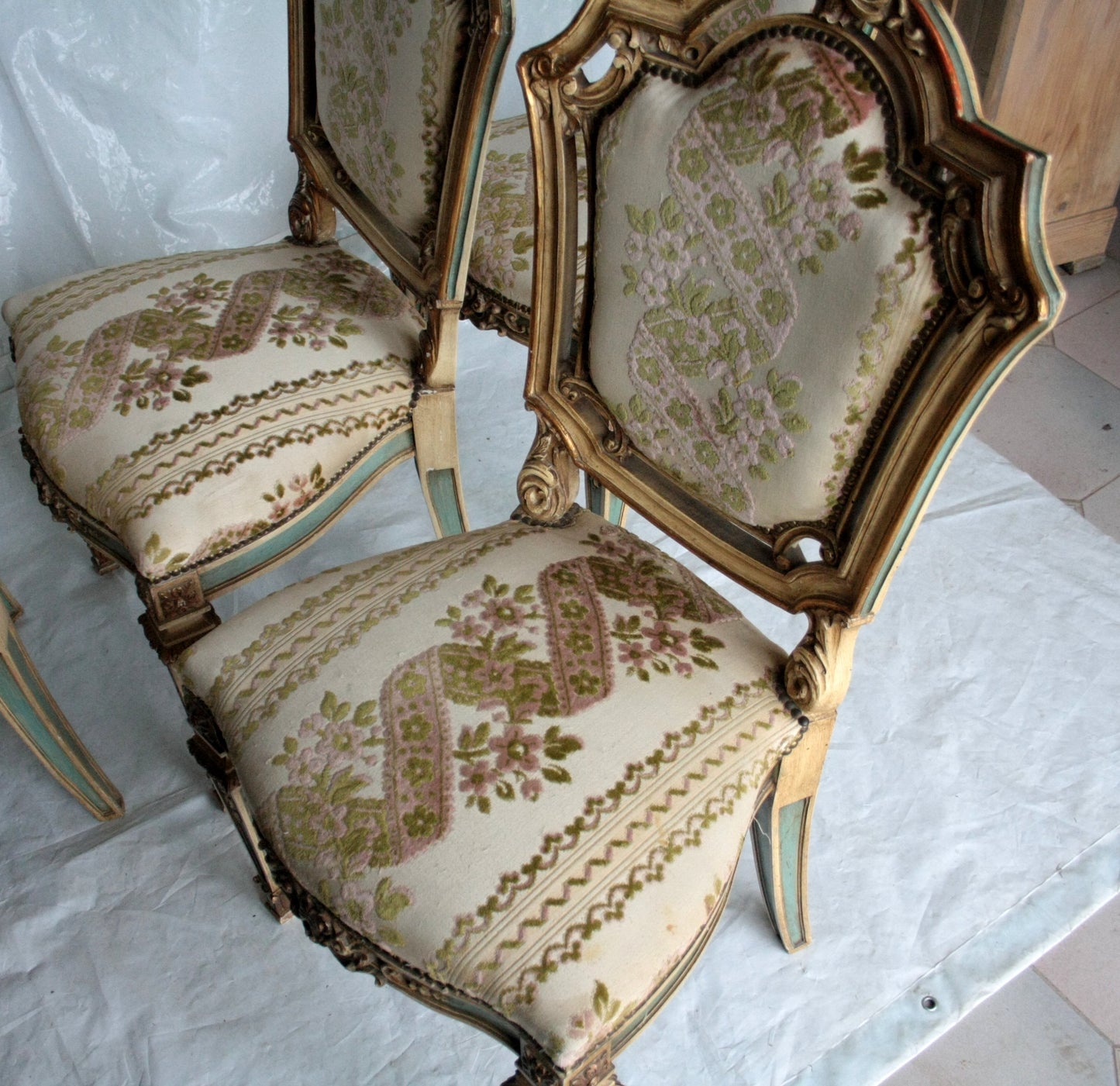 Set 4 sedie Napoleone III seconda metà ottocento francese con ornate tessiture floreali