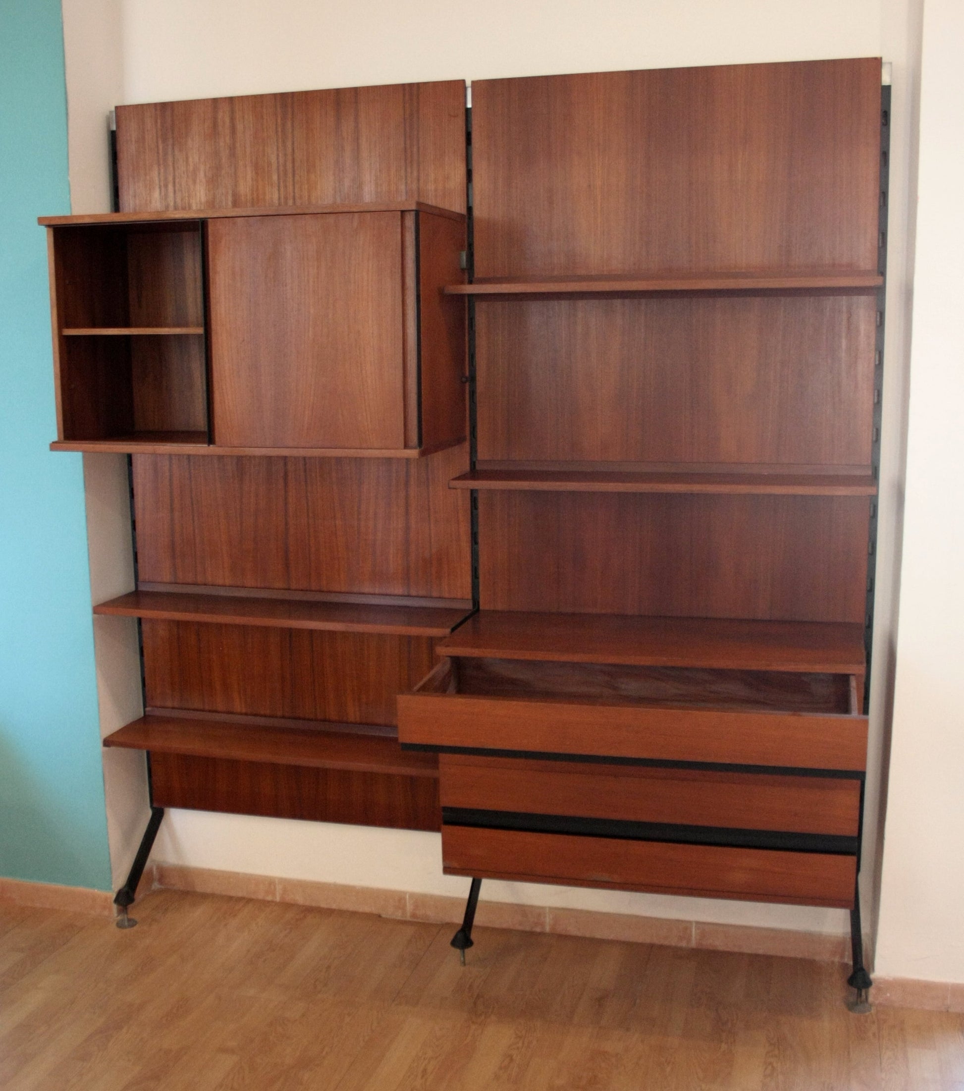 Mensola modulare Uro di Luisa Parisi per Parete Modulare Urio, libreria legno anni 60