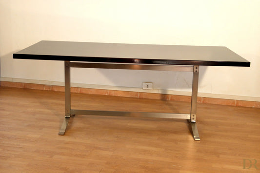 Formava table by Gianni Moscatelli with black glass top and chromed metal legs, mid-century design