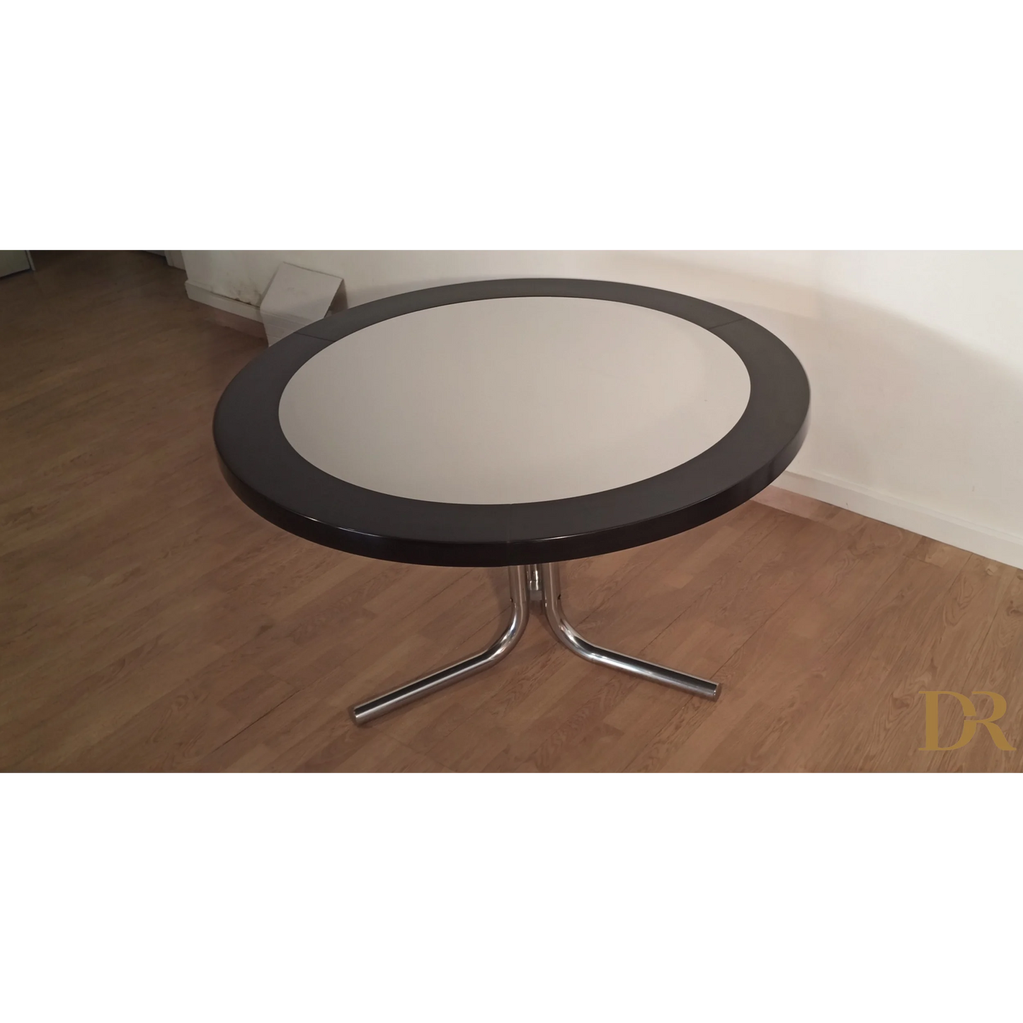 Tavolo Desco di Achille Castiglioni per Zanotta con piano nero e gambe cromate