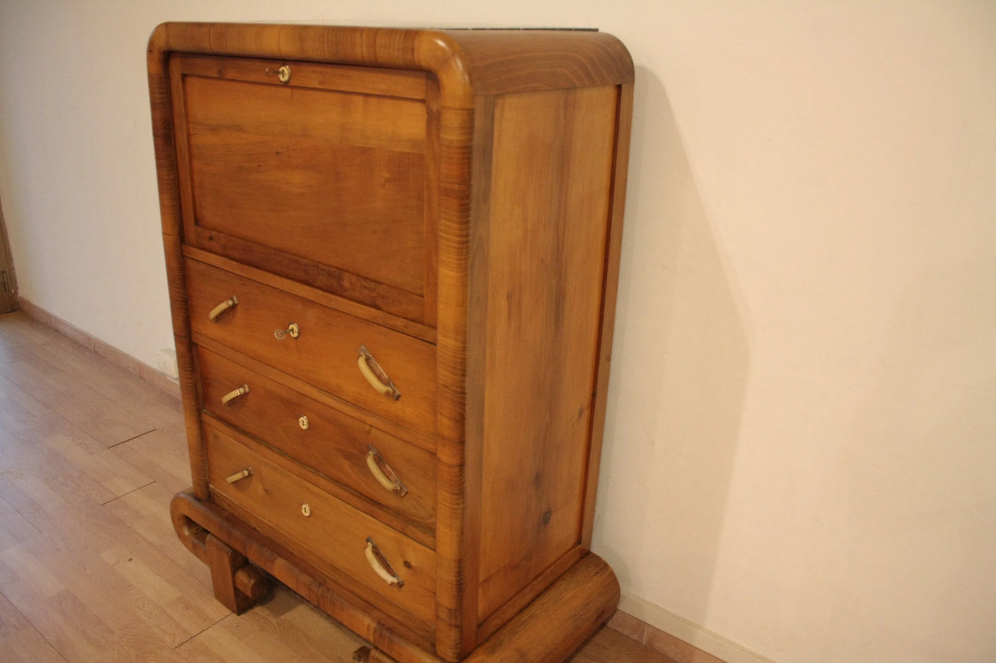 Secretaire in noce art decò anni 50 mid century modern in legno con dettagli eleganti per uso ufficio o studio