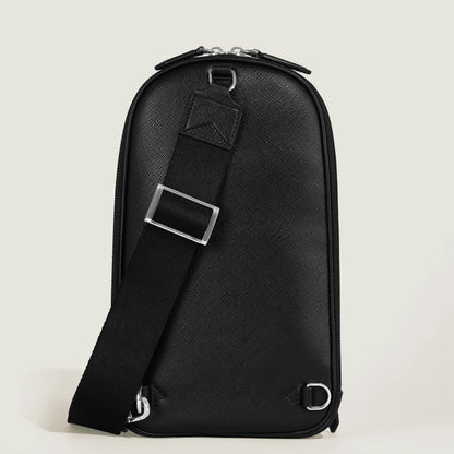 Borsa a tracolla montblanc sartorial nero in pelle con goffratura saffiano nera e tracolla sartorial regolabile in metallo argento