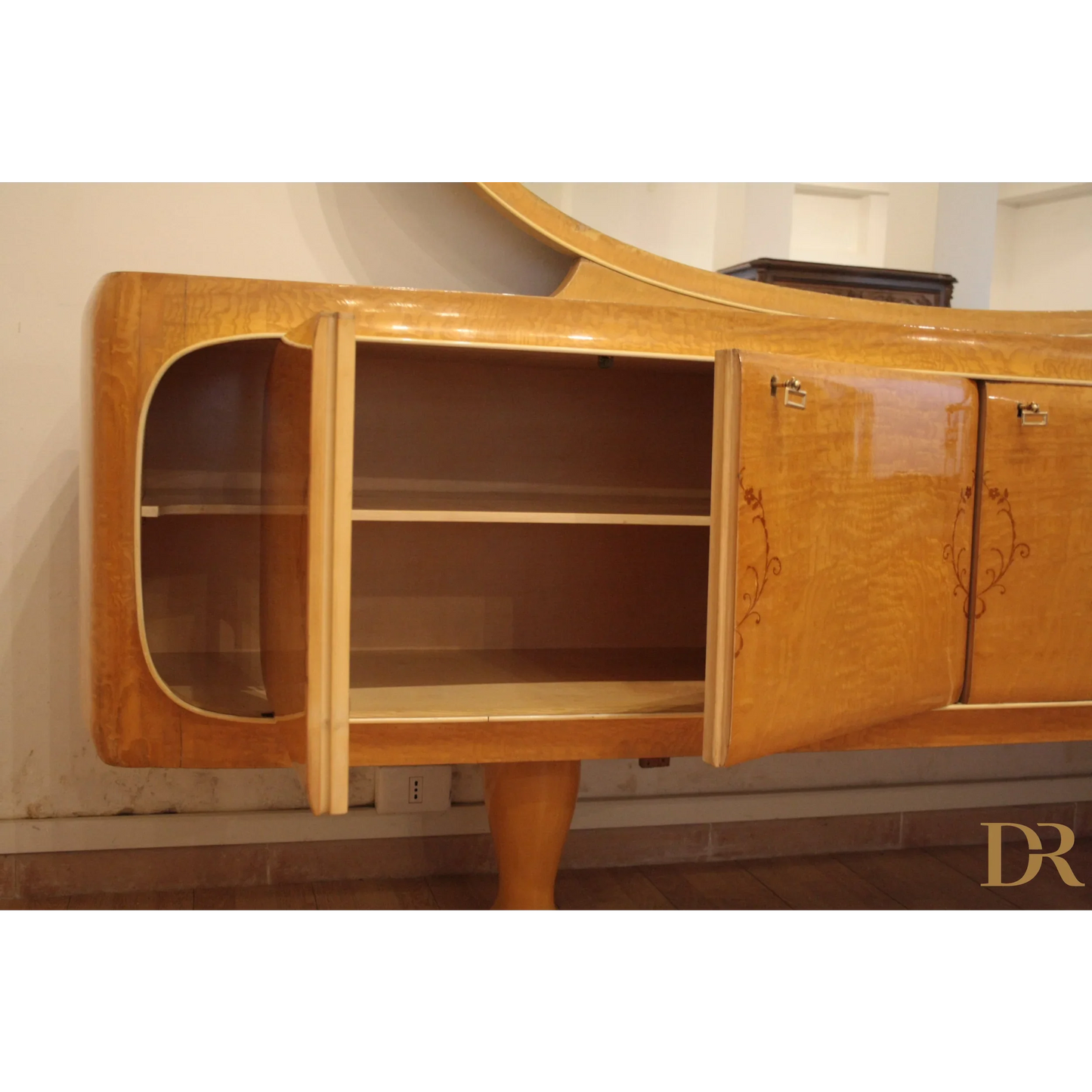 Vintage wooden sideboard with open doors in Vittorio Dassi pranzo mid-century moderna style