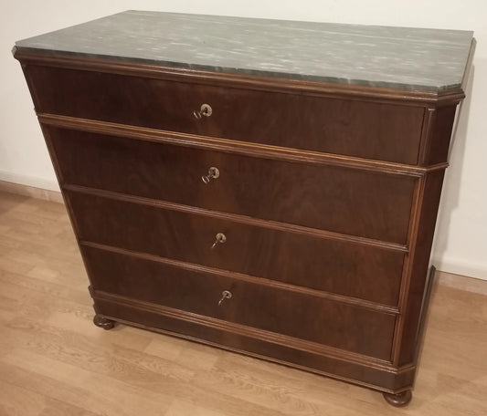 Comò cassettone cassettiera xix secolo in noce con quattro cassetti e piedi decorativi in legno scuro classica