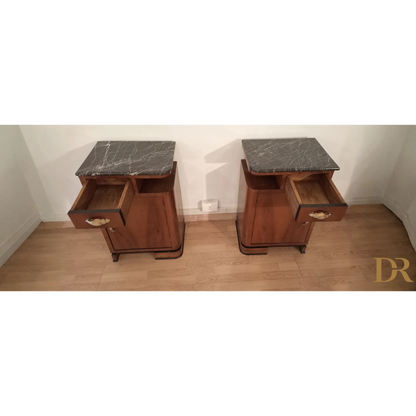 Comodini Art Déco in noce con top in marmo, stile art déco italiano elegante