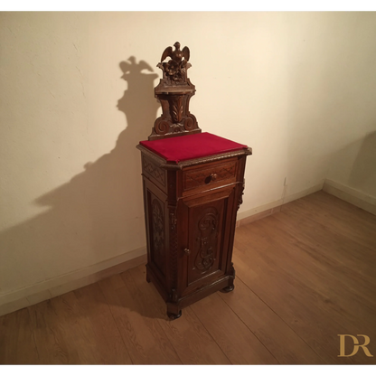 Piccolo mobile in legno con cuscino rosso del set cassettiera italiana noce, XIX secolo