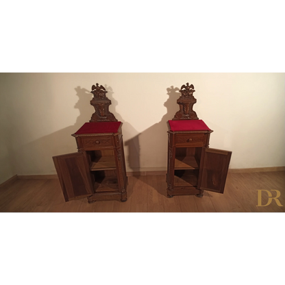 Pair of antique French bedside tables in walnut, set of 2, comodini italiani fine XIX secolo