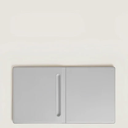 Fodero montblanc digital paper folio in pelle grigia chiaro con design minimalista e cuciture sottili ai bordi