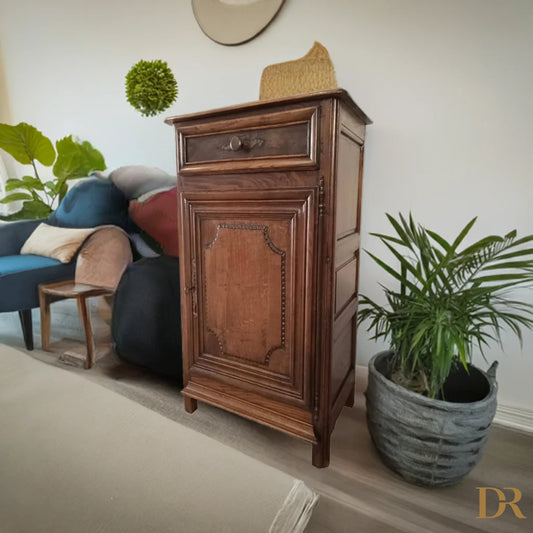 Credenza vintage in rovere con cassetto, mobile rustico basso in legno