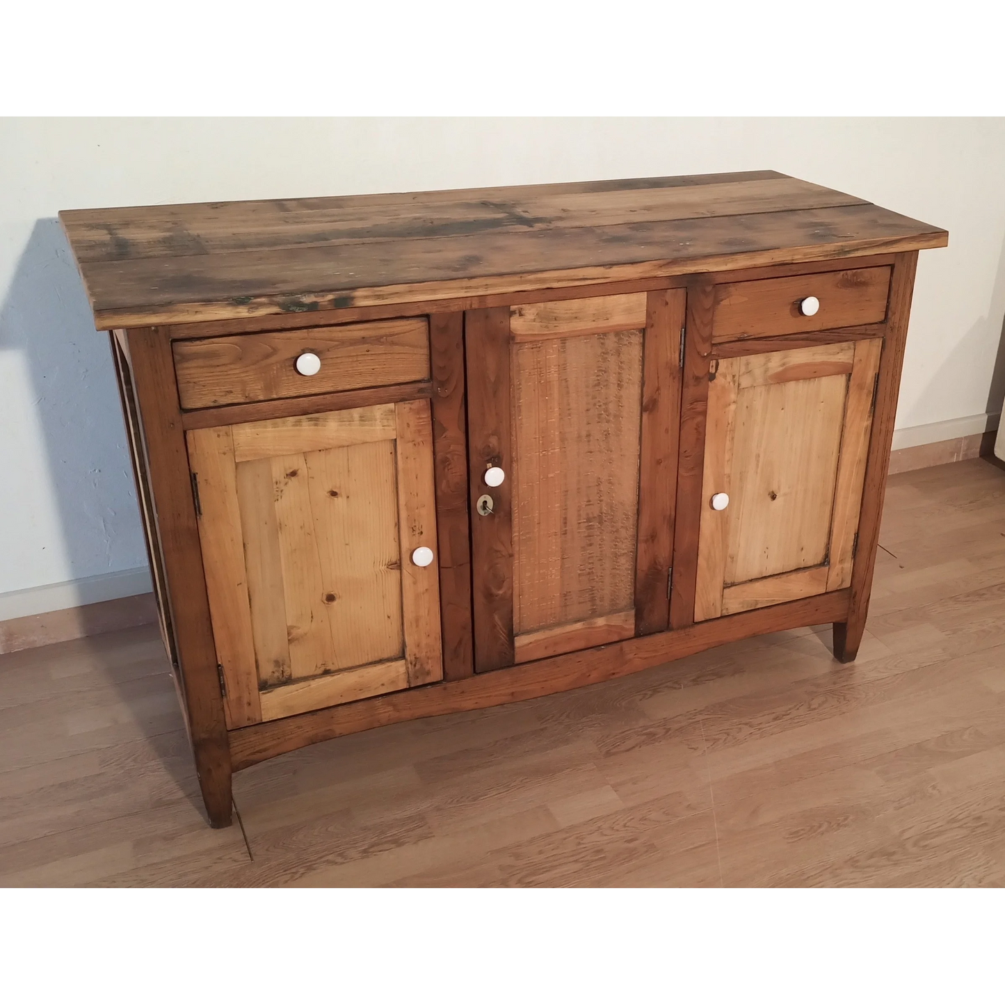 Credenza bassa in pino rustica, Sud Italia, Fine XIX° Secolo