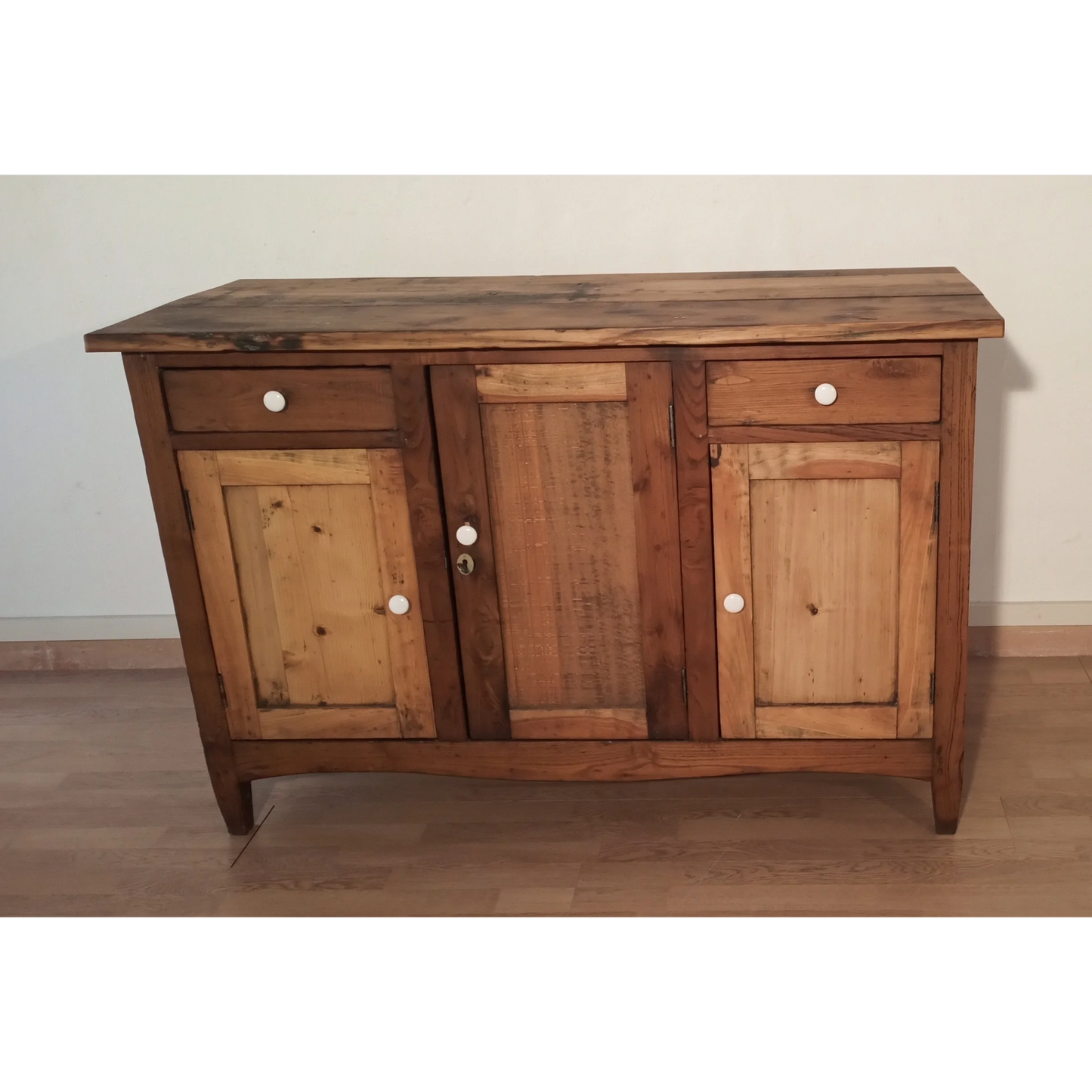 Credenza bassa in pino rustica, Sud Italia, Fine XIX° Secolo