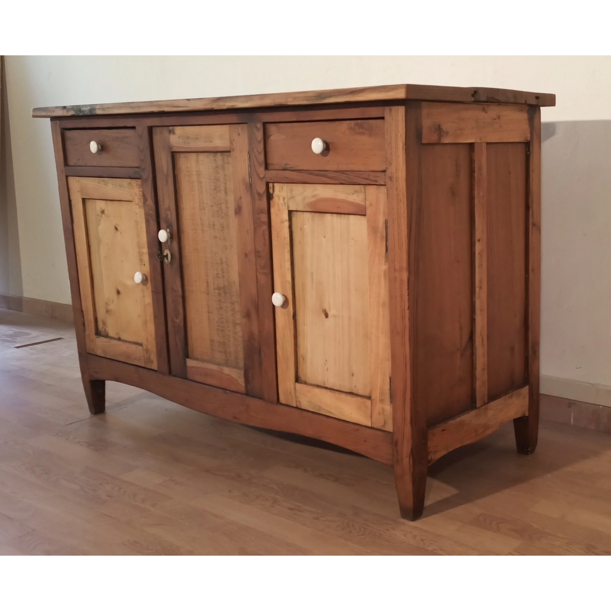 Credenza bassa in pino rustica, Sud Italia, Fine XIX° Secolo