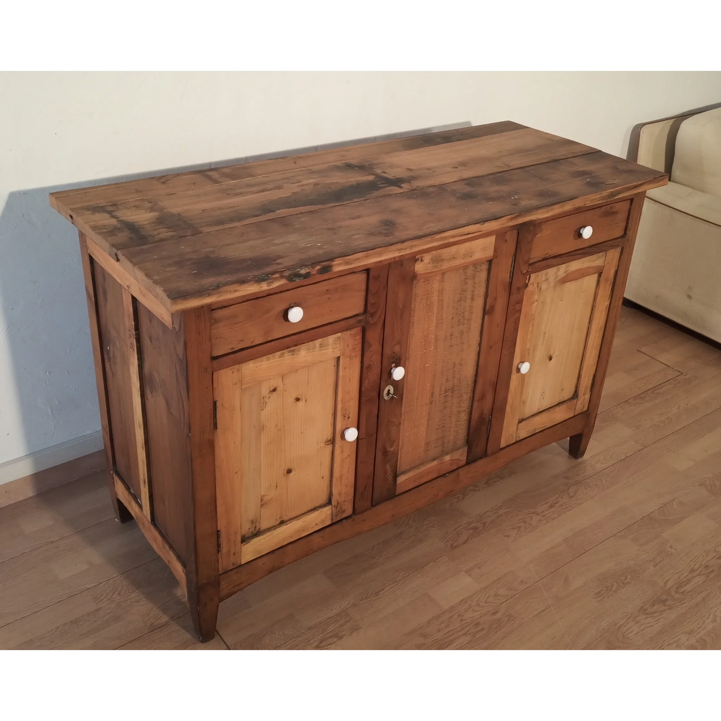 Credenza bassa in pino rustica, Sud Italia, Fine XIX° Secolo