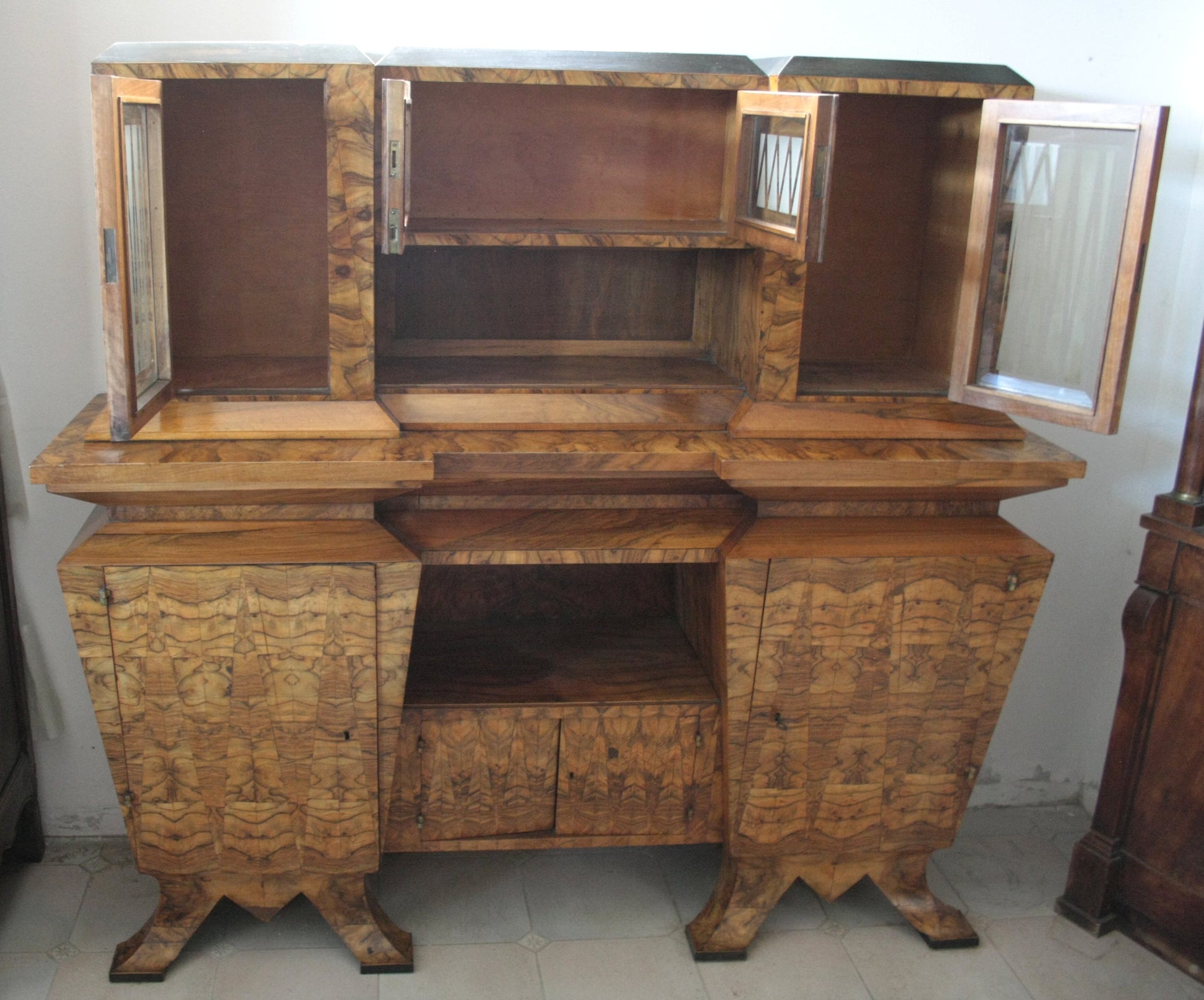 Credenza due corpi Art Decò con vetri, esempio di dimensioni corpo ministro Bottai