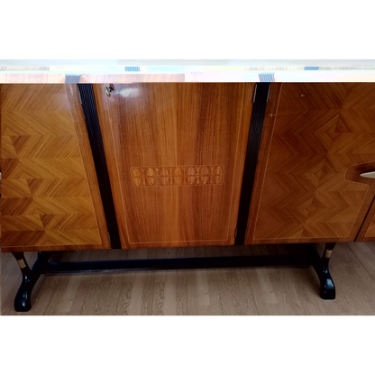 Credenza mid-century Dassi | Mobile Bar Consolle Vittorio Dassi Cecchini Dario Raia Antiquariato Modernariato Vintage anni 50 anni 60 anni 70 console TV multimediale credenza bar multimediale credenza bar TV credenza bassa in rovere laccatura nera maniglie ottone mid-century modern Mobile in legno di noce mobile TV in noce Mobili antichi Mobili da pranzo Mobili nuovi per la casa Mobili per la casa nuova Mobili per sala studio modernariato originale ottone palissandro radica di noce restaurata