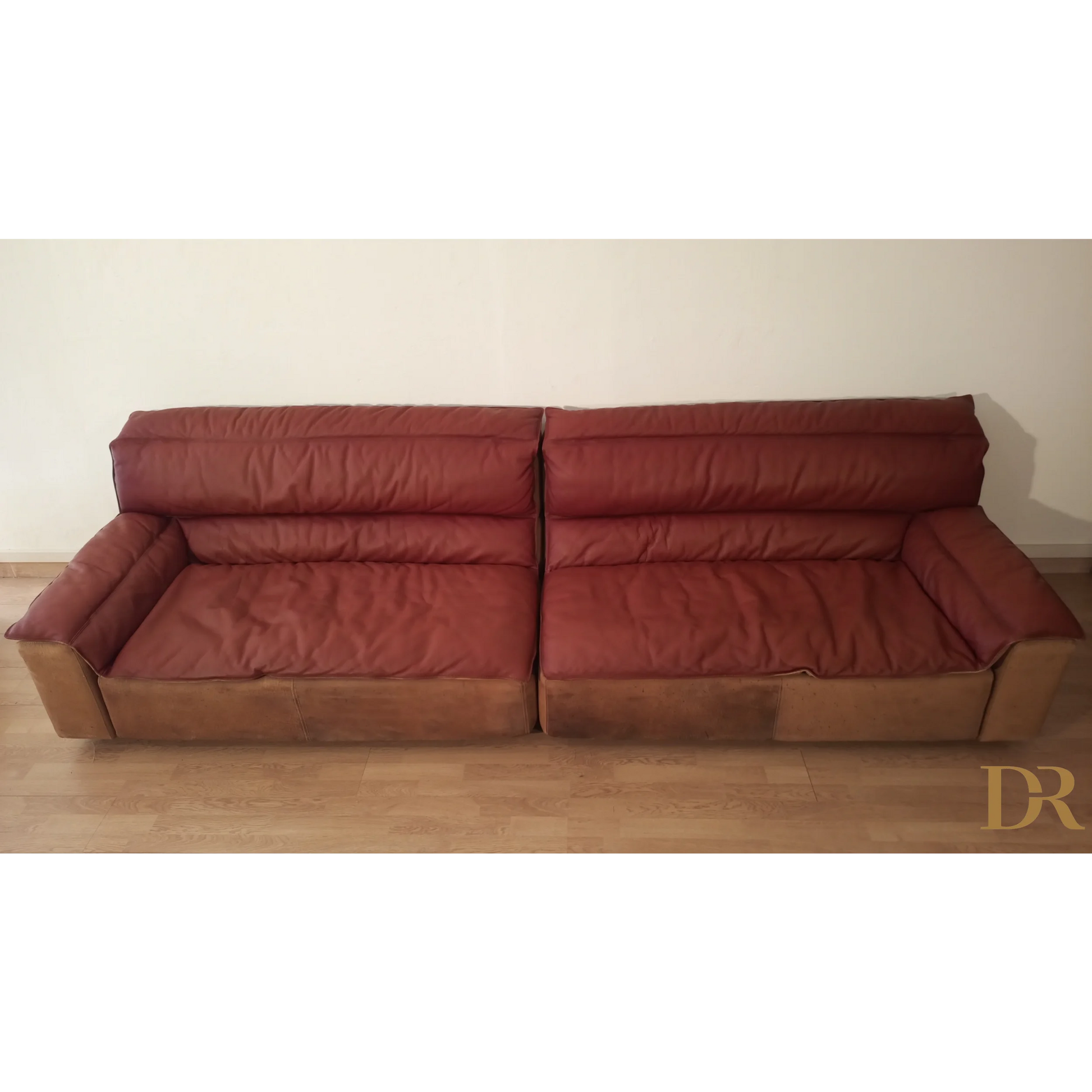 Divano Bogo in pelle rossa con cuscini marroni, stile vintage degli anni 70