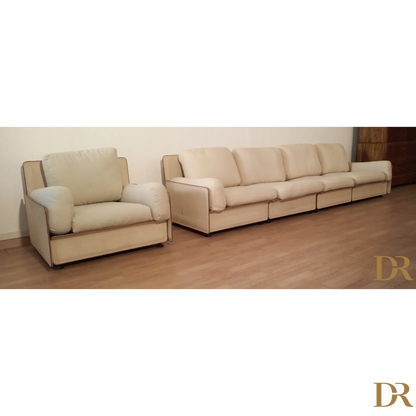 Divano modulare Riccardo Arbizzoni colore crema con poltrona coordinata