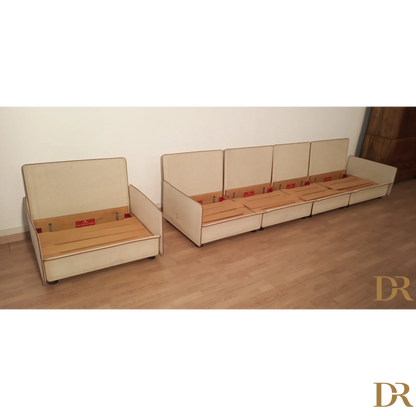 Panca modulare color crema con base in legno, Divano Riccardo Arbizzoni 1978