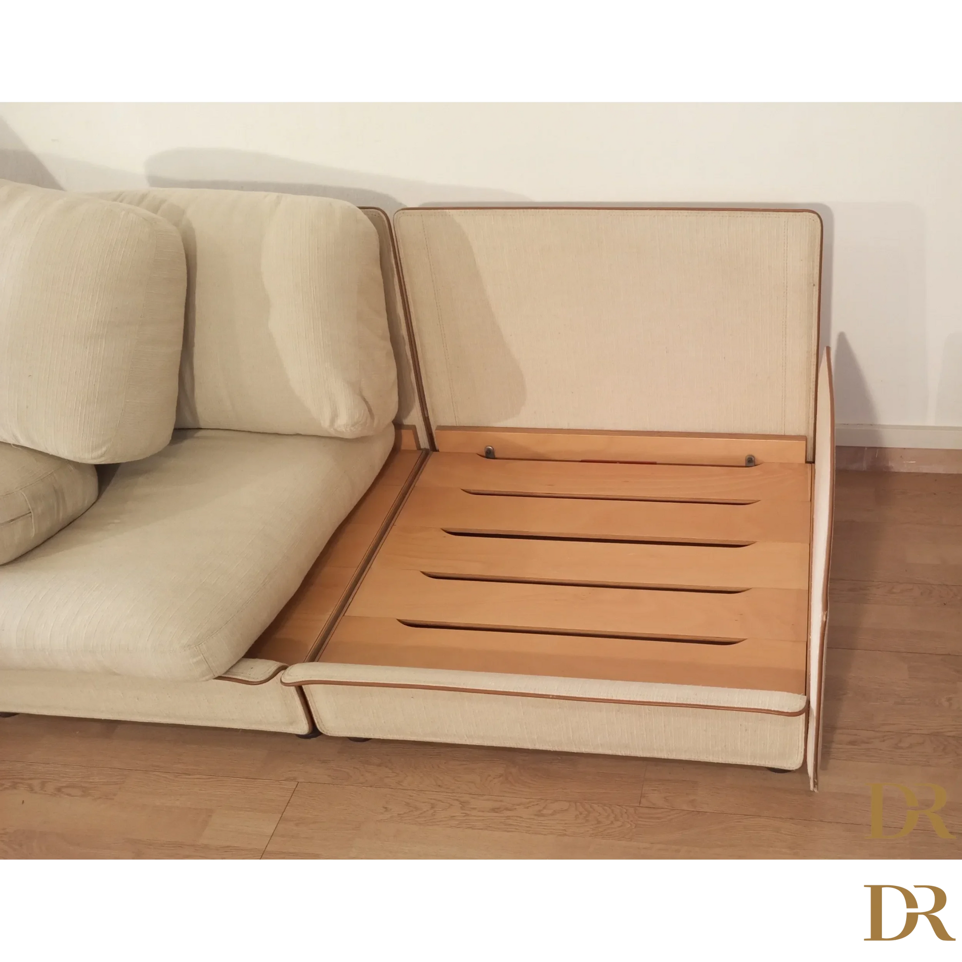 Divano modulare di Riccardo Arbizzoni con base in legno, modello Redifiori Set