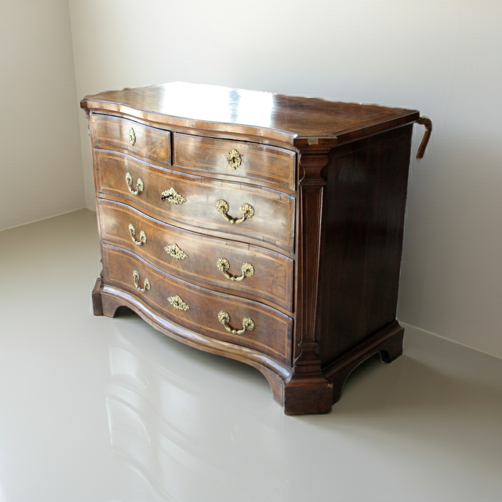 Canterano in noce, XVIII secolo, Spagna