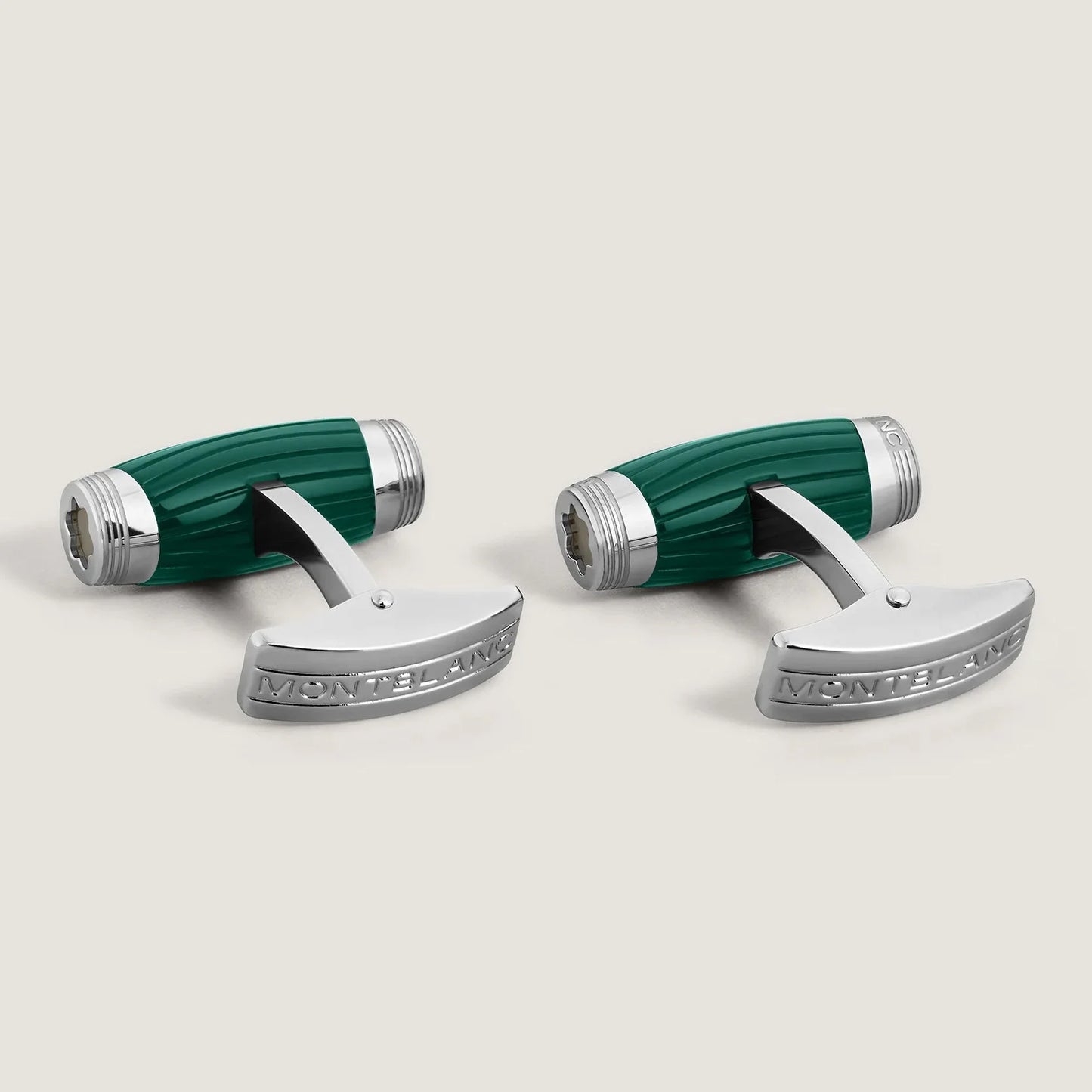 Montblanc gemelli starwalker polargreen verde con dettagli in metallo argento e marchio inciso collezione starwalker polargreen