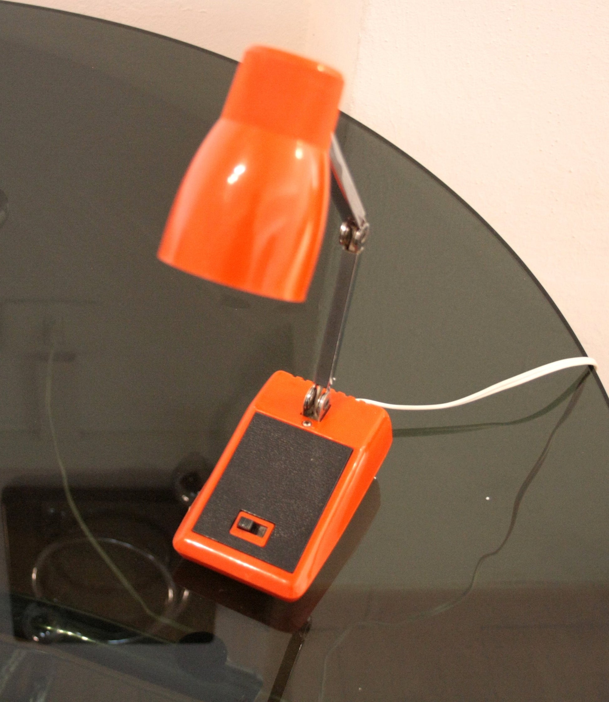 Lampada da tavolo MG autentico in stile Hong Kong, esemplare autentico del 1970