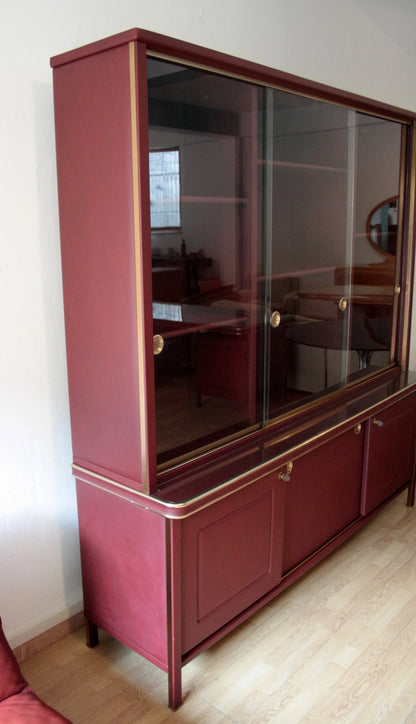 Credenza o libreria a due corpi in similpelle bordeaux di umberto mascagni anni 50 design italiano d’epoca