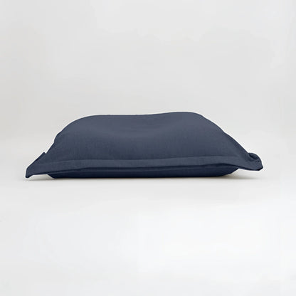 Maxi cuscino firenze navy blue in tessuto morbido e testurizzato con dimensioni generose per un infinito abbraccio