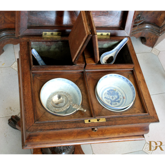 Caddy di legno con compartimenti, tè e utensili, XIX secolo, Gran Bretagna, casa