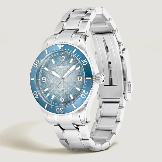 Montblanc orologio iced sea automatic 38mm acciaio con quadrante azzurro brillante e lancette luminescenti