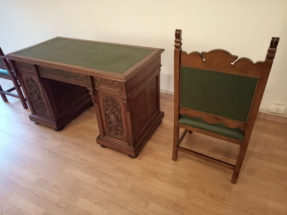 Set di scrivania ministeriale e sedia in noce con piano in pelle verde per studio stile eclettico elegante