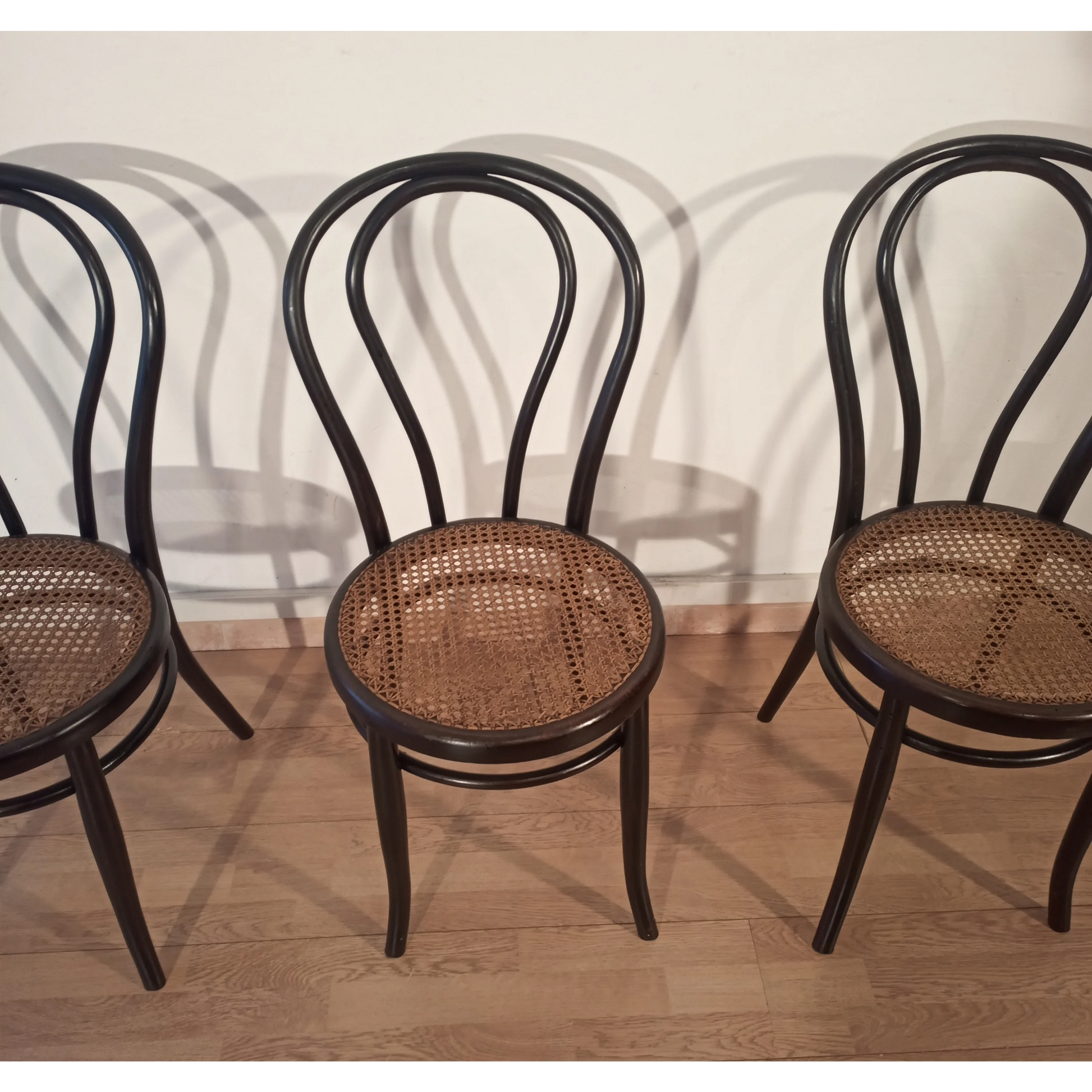 Sedie da pranzo in faggio curvato nello stile di Thonet, Italia, set di 4