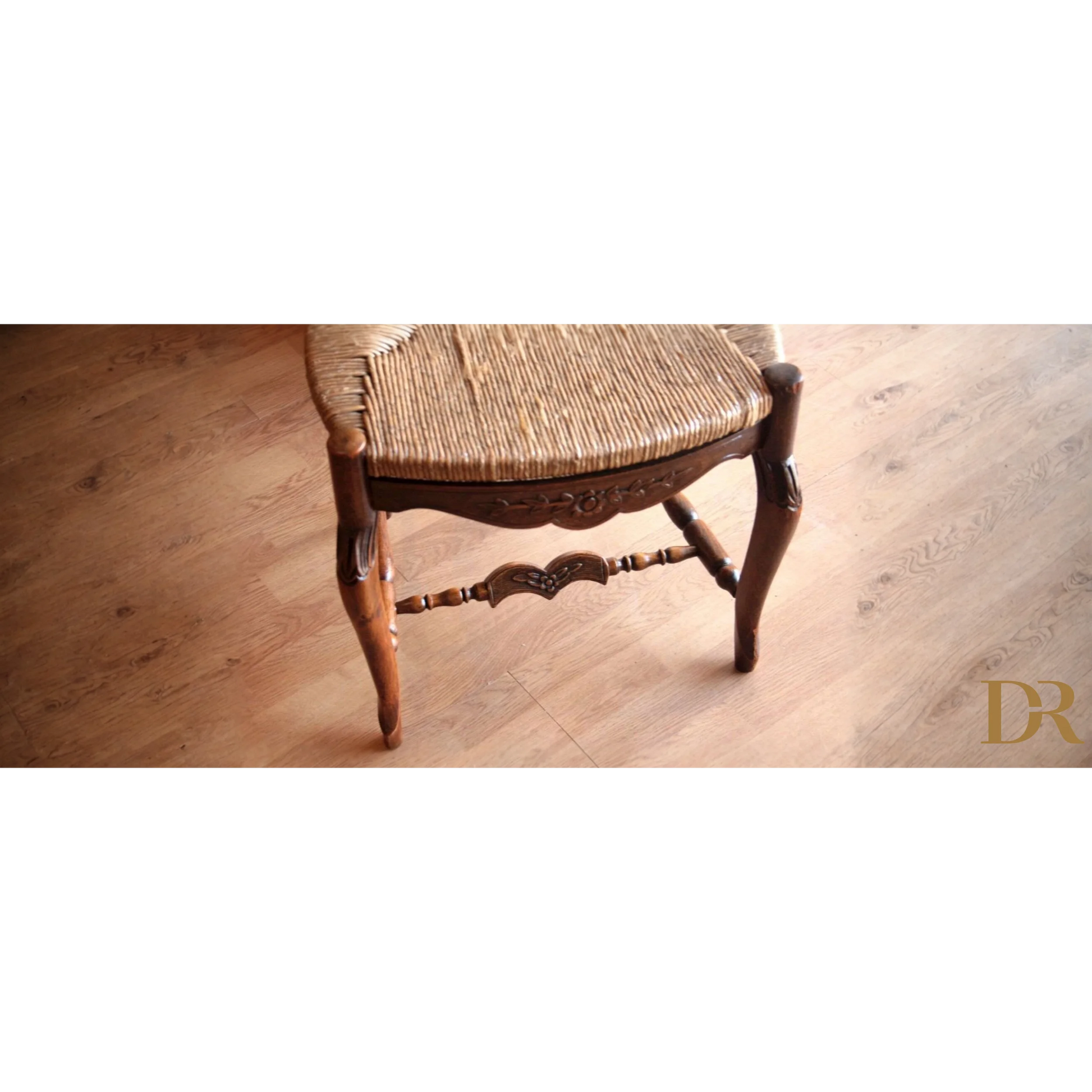 Sedia provenzali rustiche con seduta intrecciata e decorazioni in rovere massello ottocento