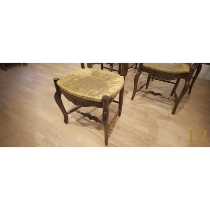 Sedia provenzale rustica in rovere massello con seduta intrecciata e gambe curve