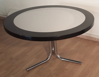 Tavolo desco vintage di achille castiglioni per zanotta con piano tondo nero e gambe cromate anni 70
