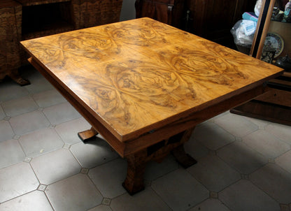 Tavolo art Decò con superficie in legno intarsiato, realizzato per il ministro Bottai a Roma
