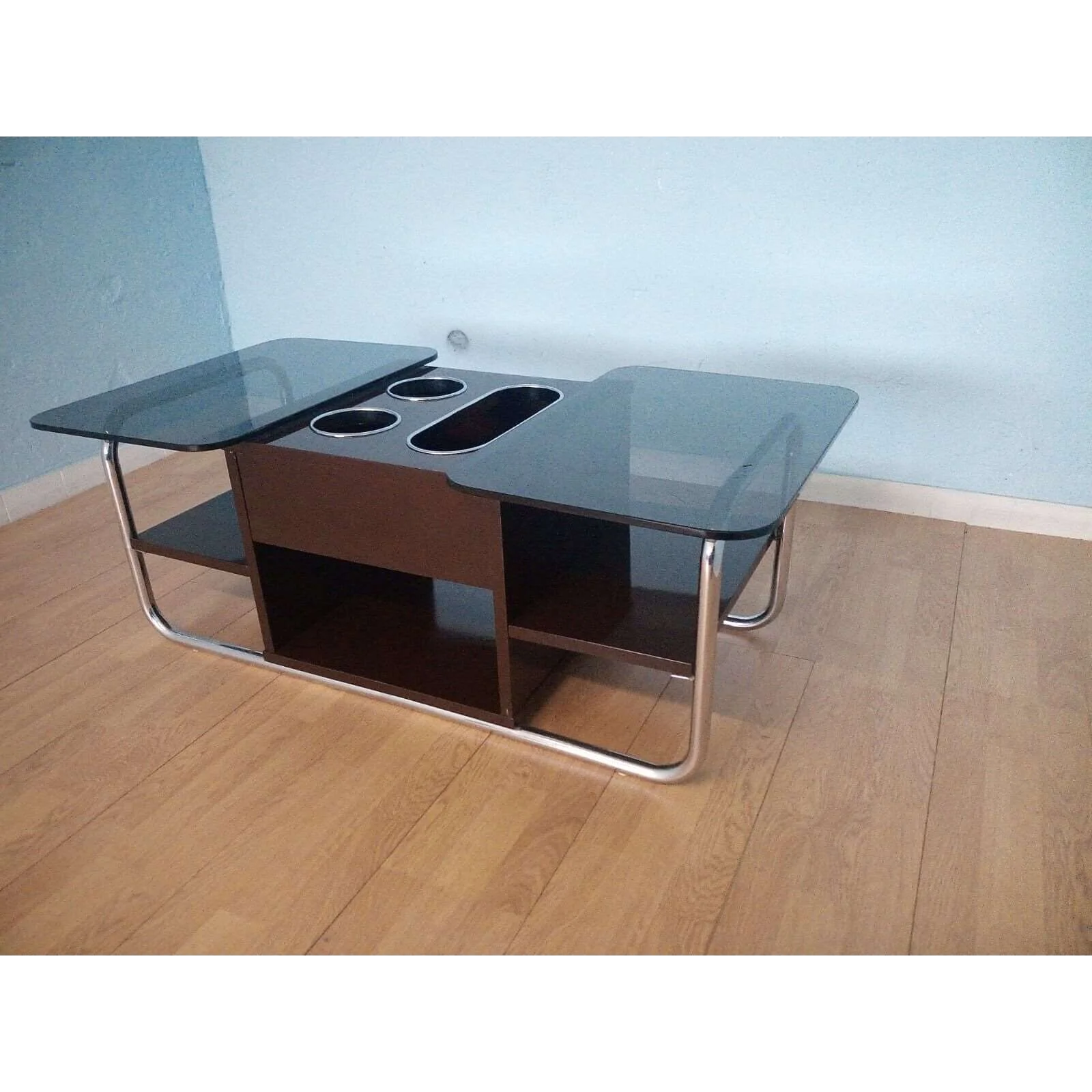 tavolo tavolino table salotto caffè coffee tè anni 70 metallo cromato e vetro Dario Raia Antiquariato Modernariato Vintage anni 50 anni 60 anni 70 Comodino mobiletto mobile TV in noce Mobili antichi Mobili da pranzo Mobili nuovi per la casa Mobili per camera da letto Mobili per la casa nuova Mobili per sala studio Tavolino per camera da letto tavolo antico Tavolo decò