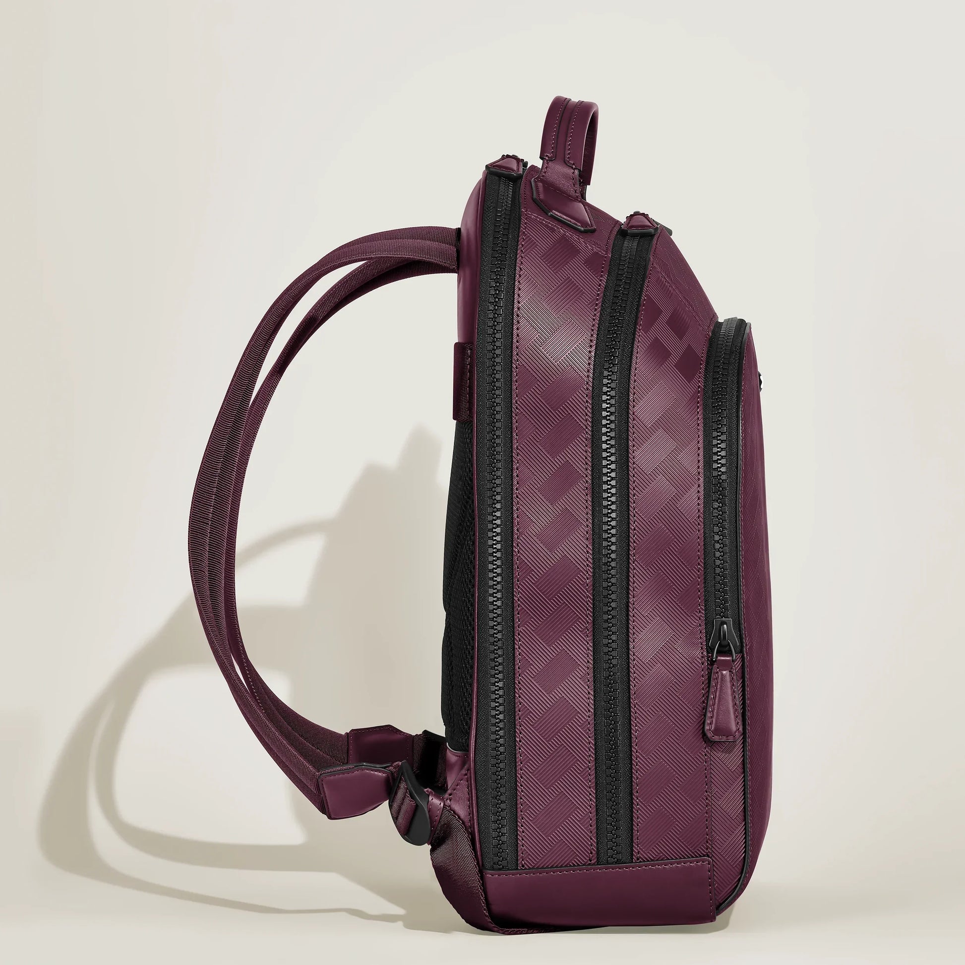 Montblanc zaino medio extreme in pelle bordeaux con motivo geometrico e computer portatile tasche interne multiple